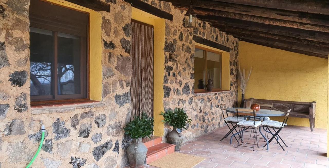 Casa Rural Las Traviesas Candeleda Exterior photo
